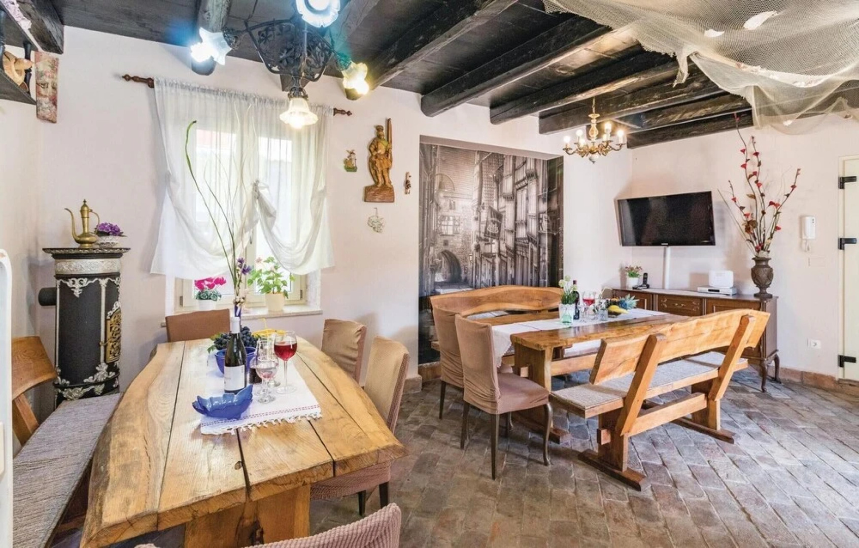 Awesome Home in Vodnjan With Wifi and 6 Bedrooms