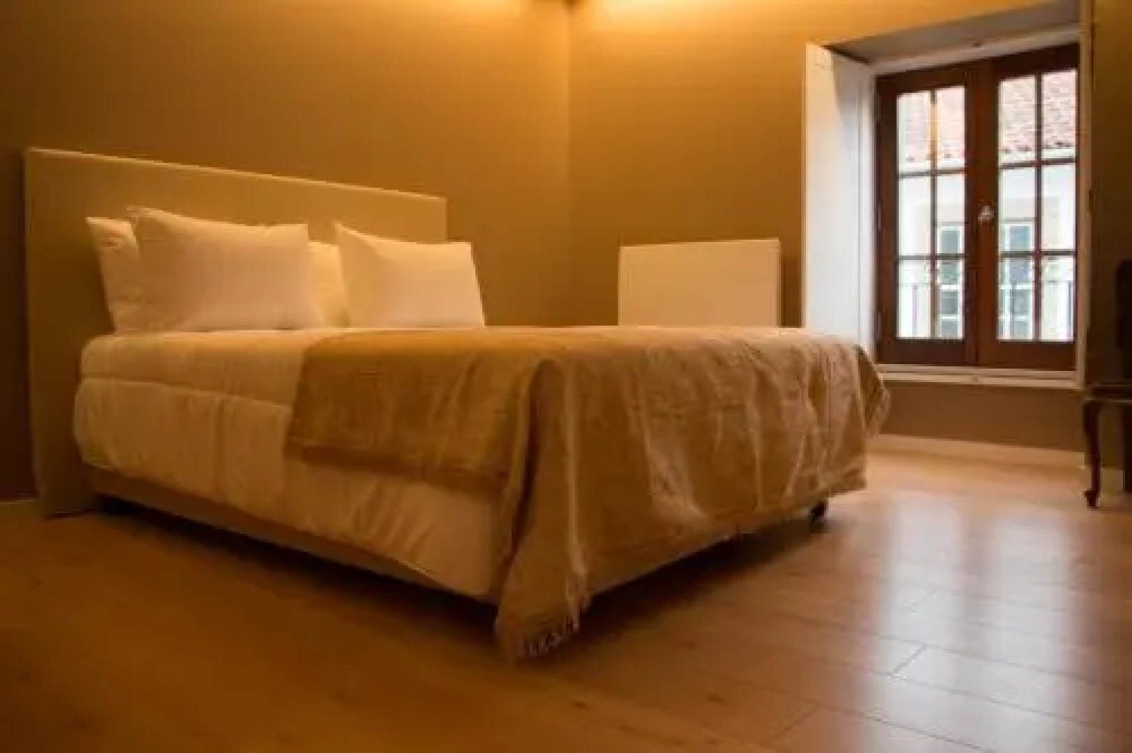 Feira Hostel & Suites