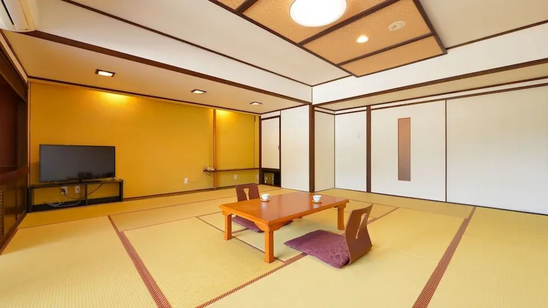 Ooedo Onsen Monogatari Hotel Shinko