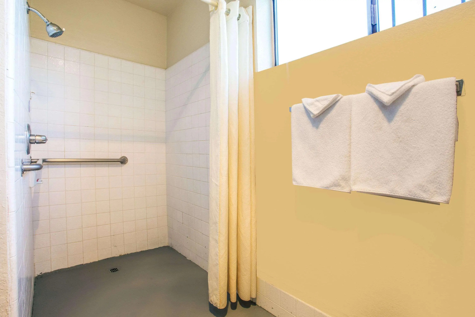 Travelodge by Wyndham Turlock