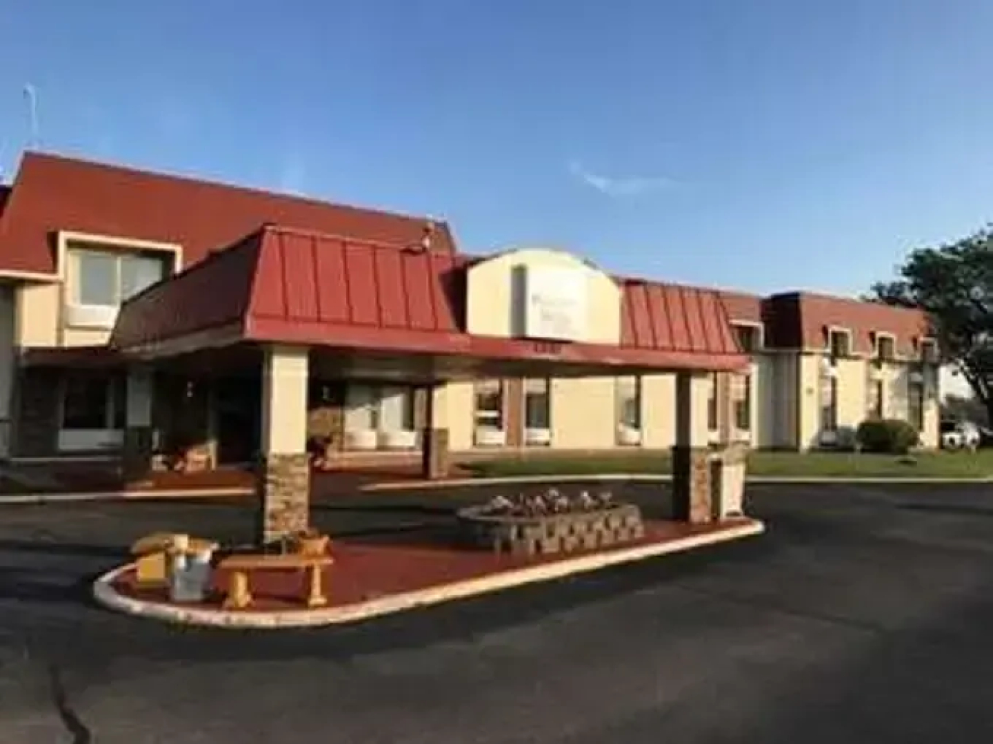 Ramada Albert Lea