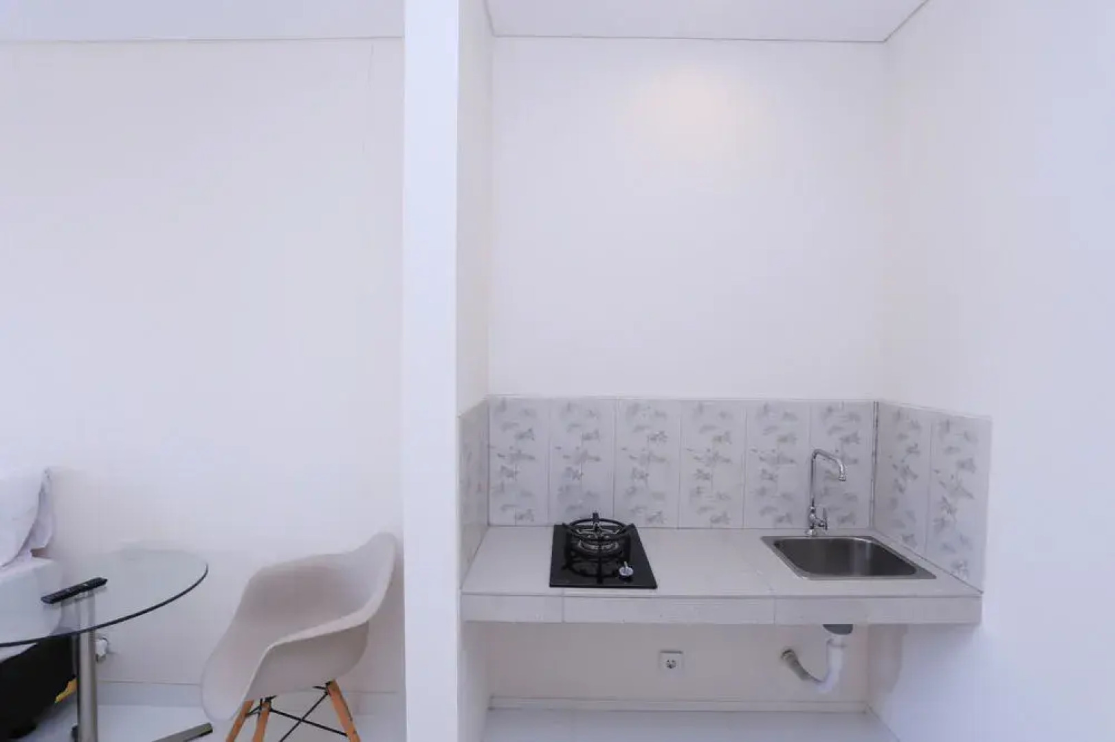 RedDoorz @ Petitenget Seminyak