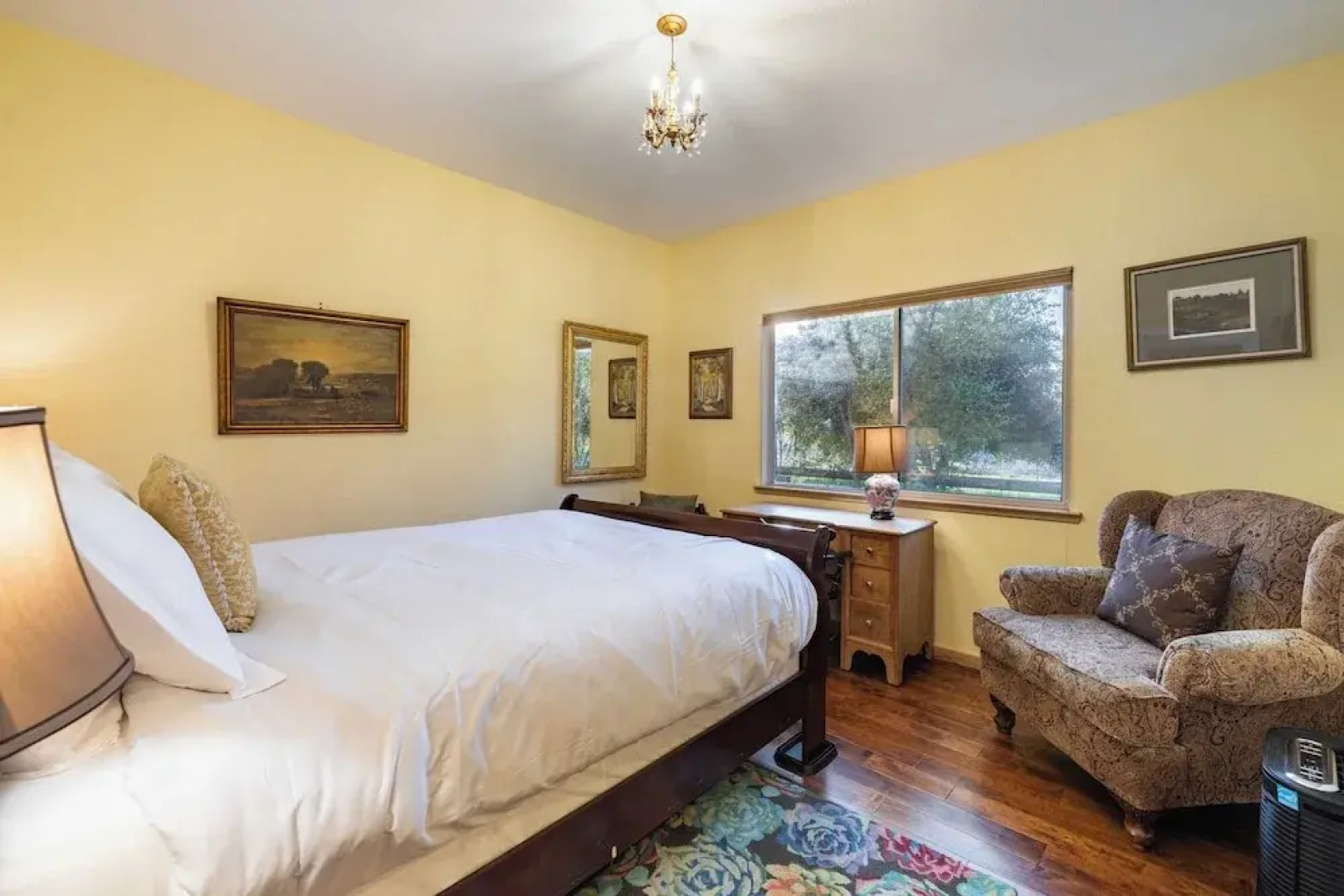 Valley of the Moon by Avantstay Tranquil Escape, Large Yard w/ Hot Tub & Fire Pit