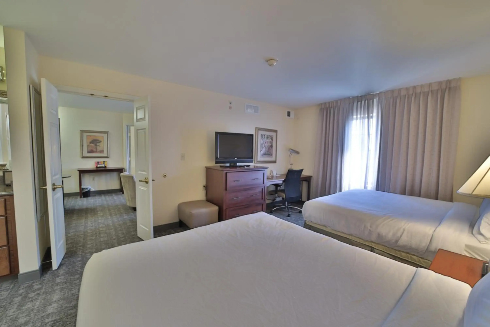 Staybridge Suites Lansing - Okemos by IHG