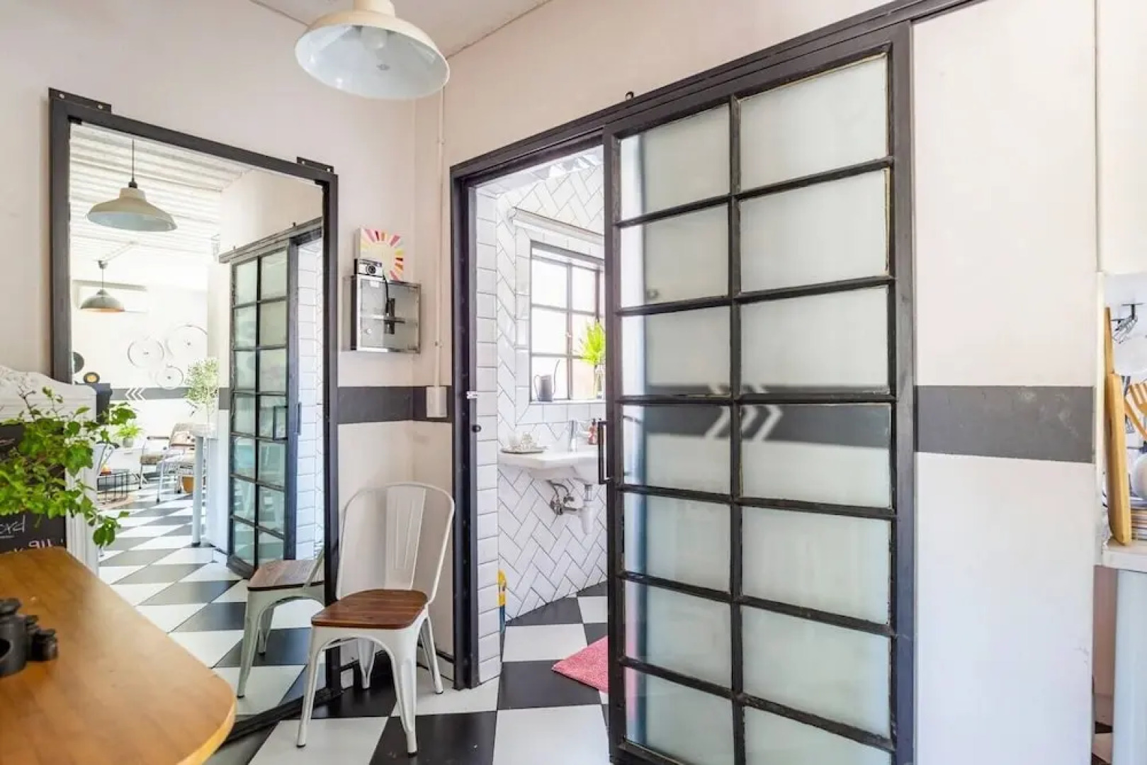 Retro-vintage New Yorker Apartment in Centurion