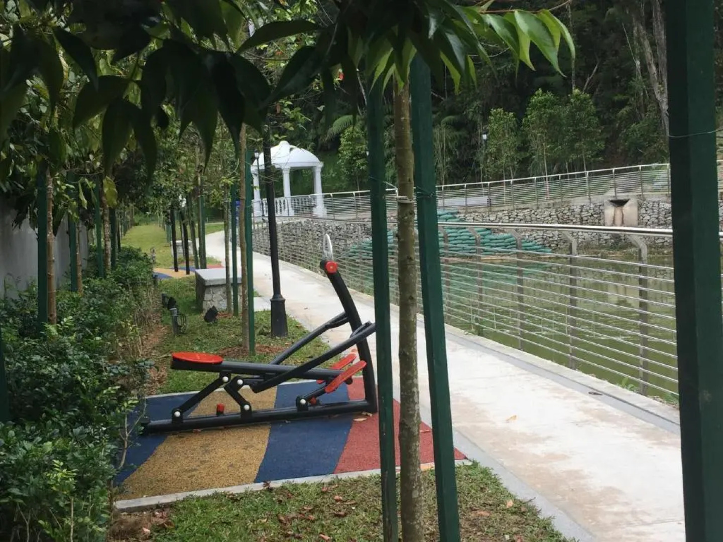 Cameron 2Room Square @Golden Hill