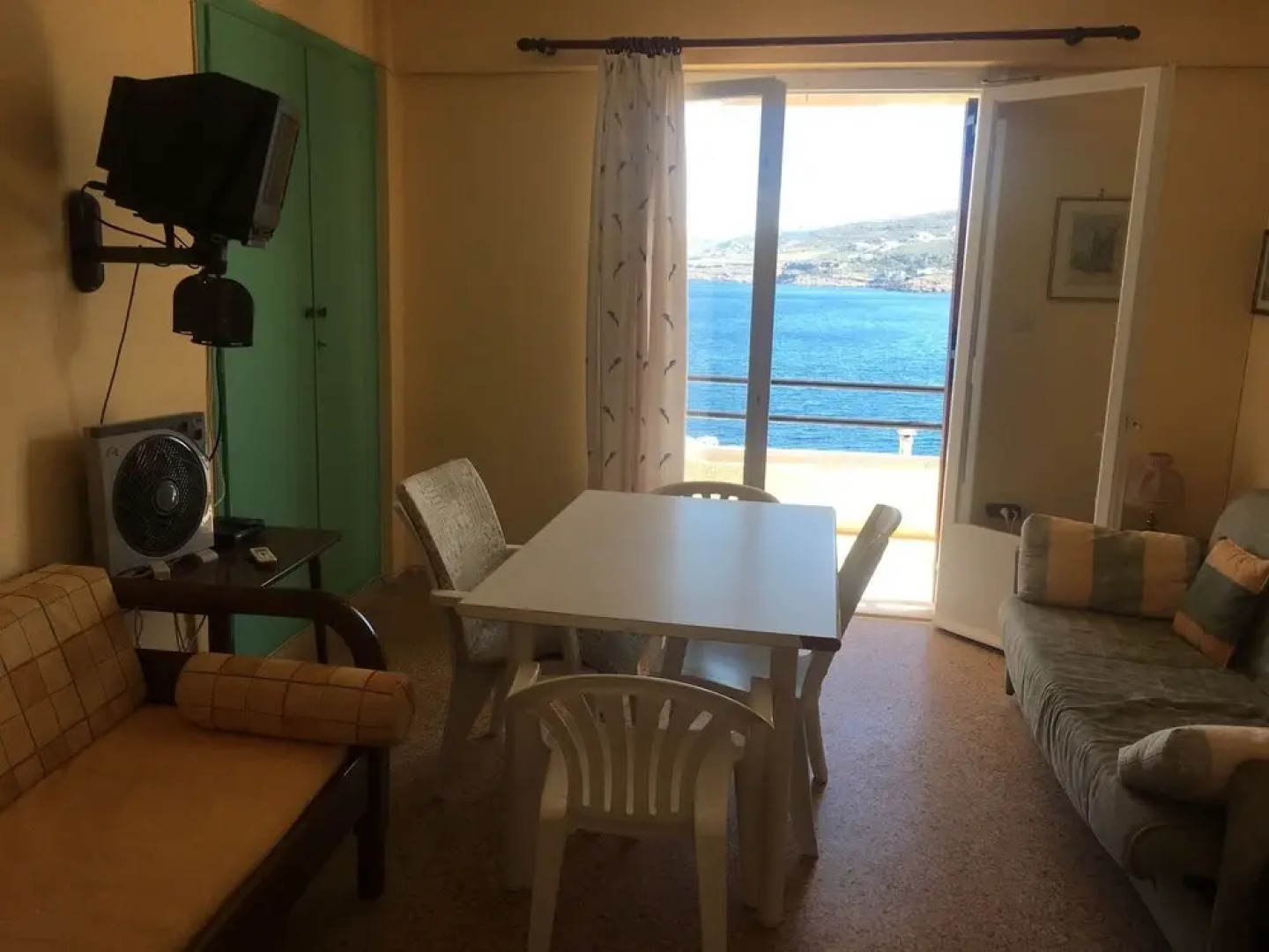 Daskalio Resort Adamis