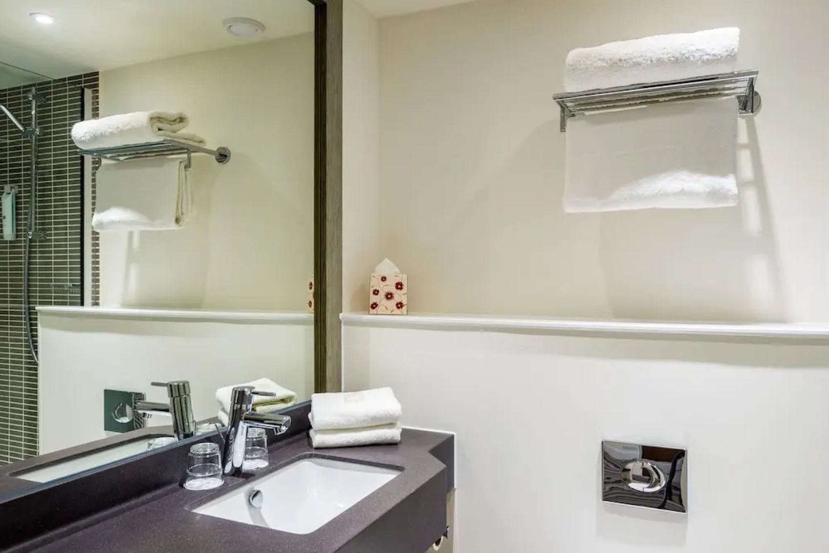 Holiday Inn Rugby-Northampton M1, JCT.18