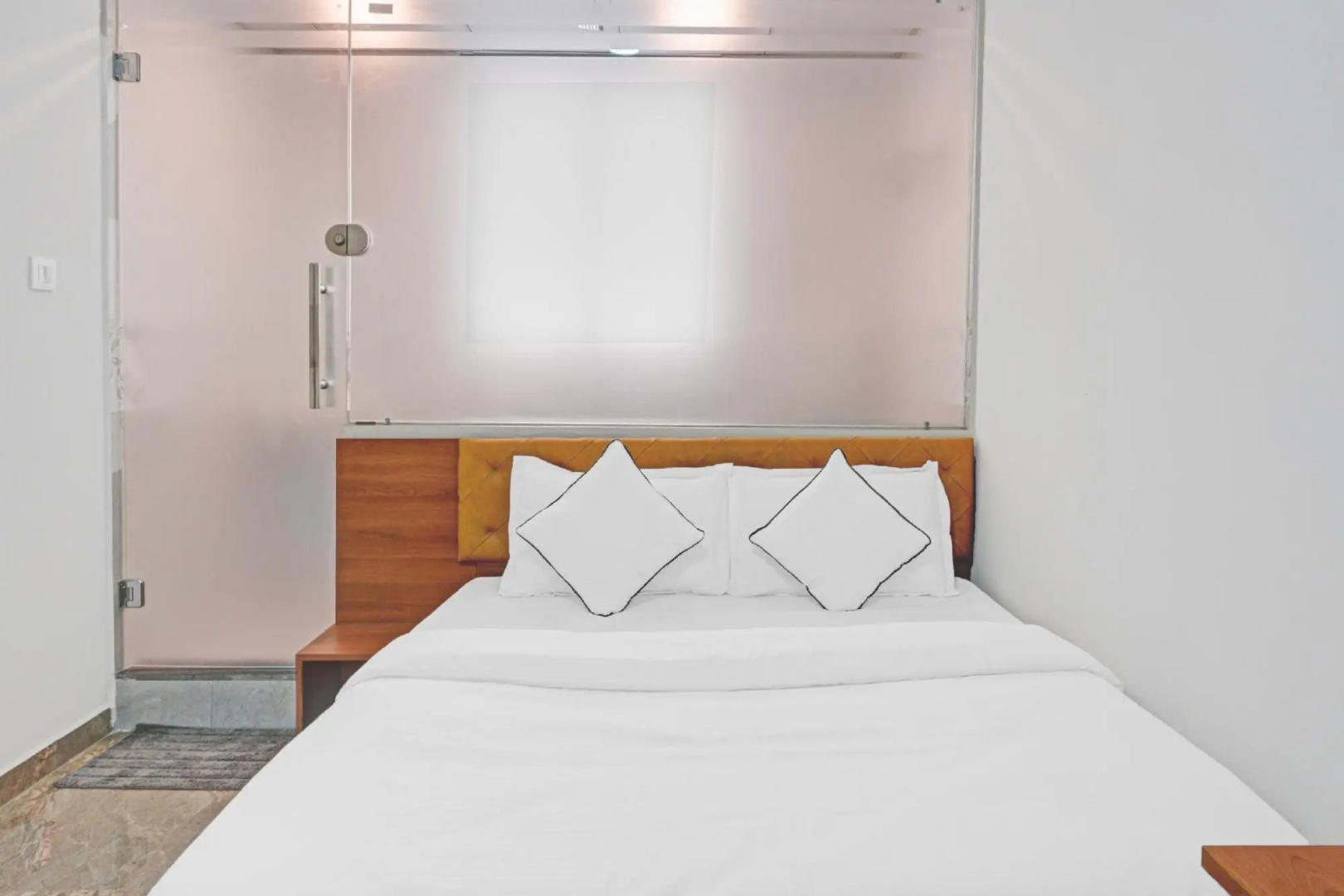 Capital O 85756 Hotel Santeria Inn