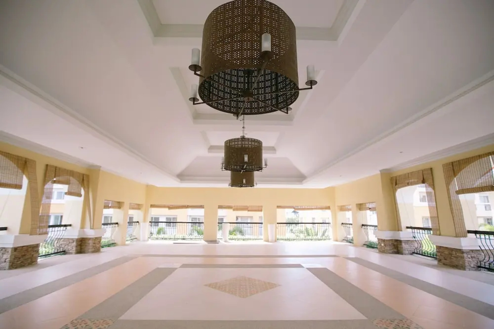 SR Vacation Rental - San Remo Oasis