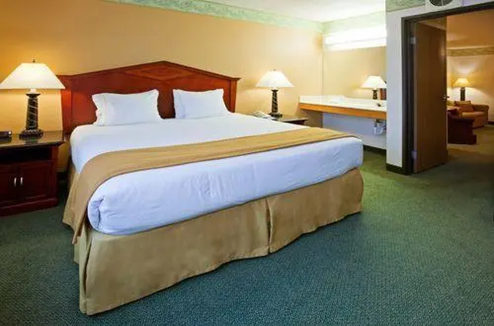 Holiday Inn Express Hotel & Suites Eagan (Mall of America Area)