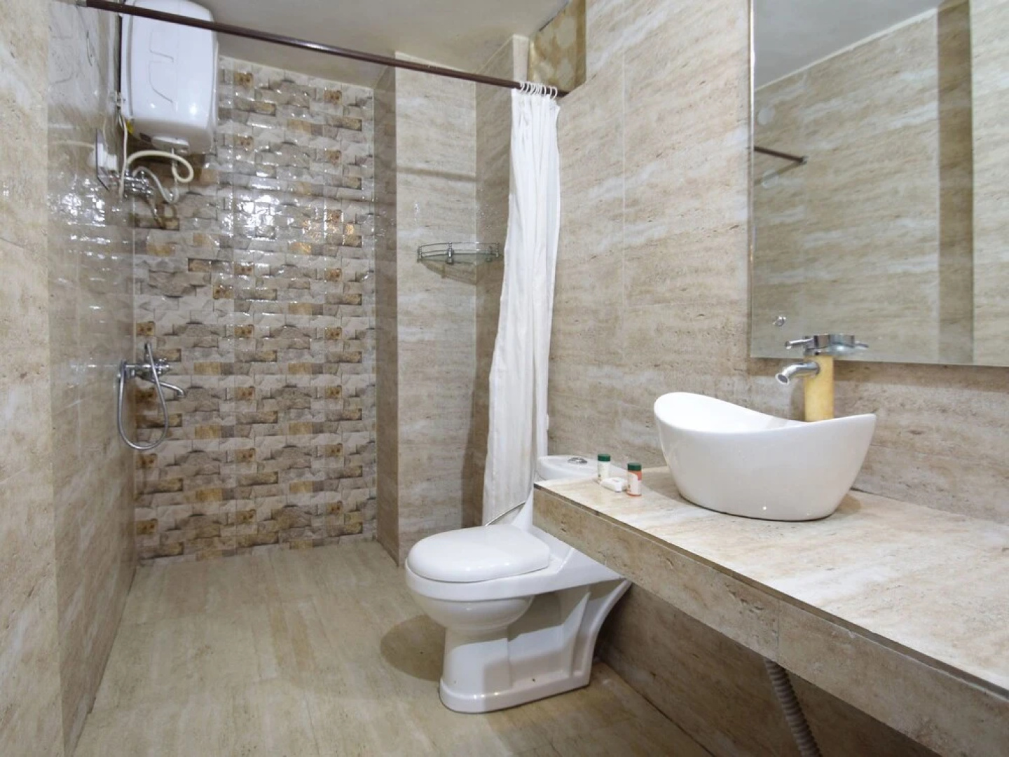 OYO 12527 Hotel Oak Valley