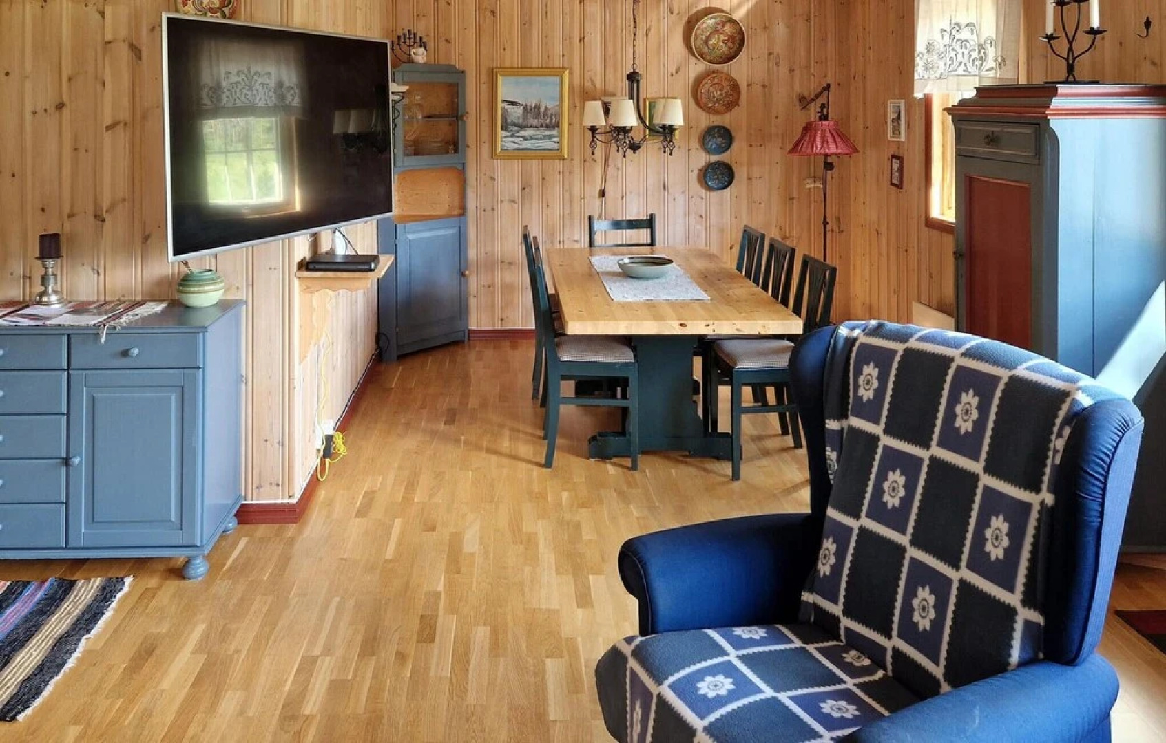 Nice Home in Hornnes With Wifi and 5 Bedrooms