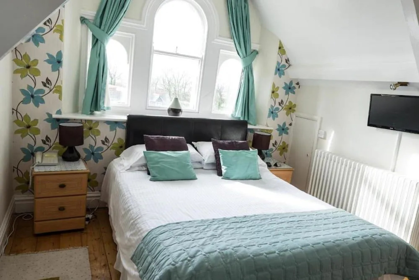 The Longcross Hotel Restaurant & Gardens