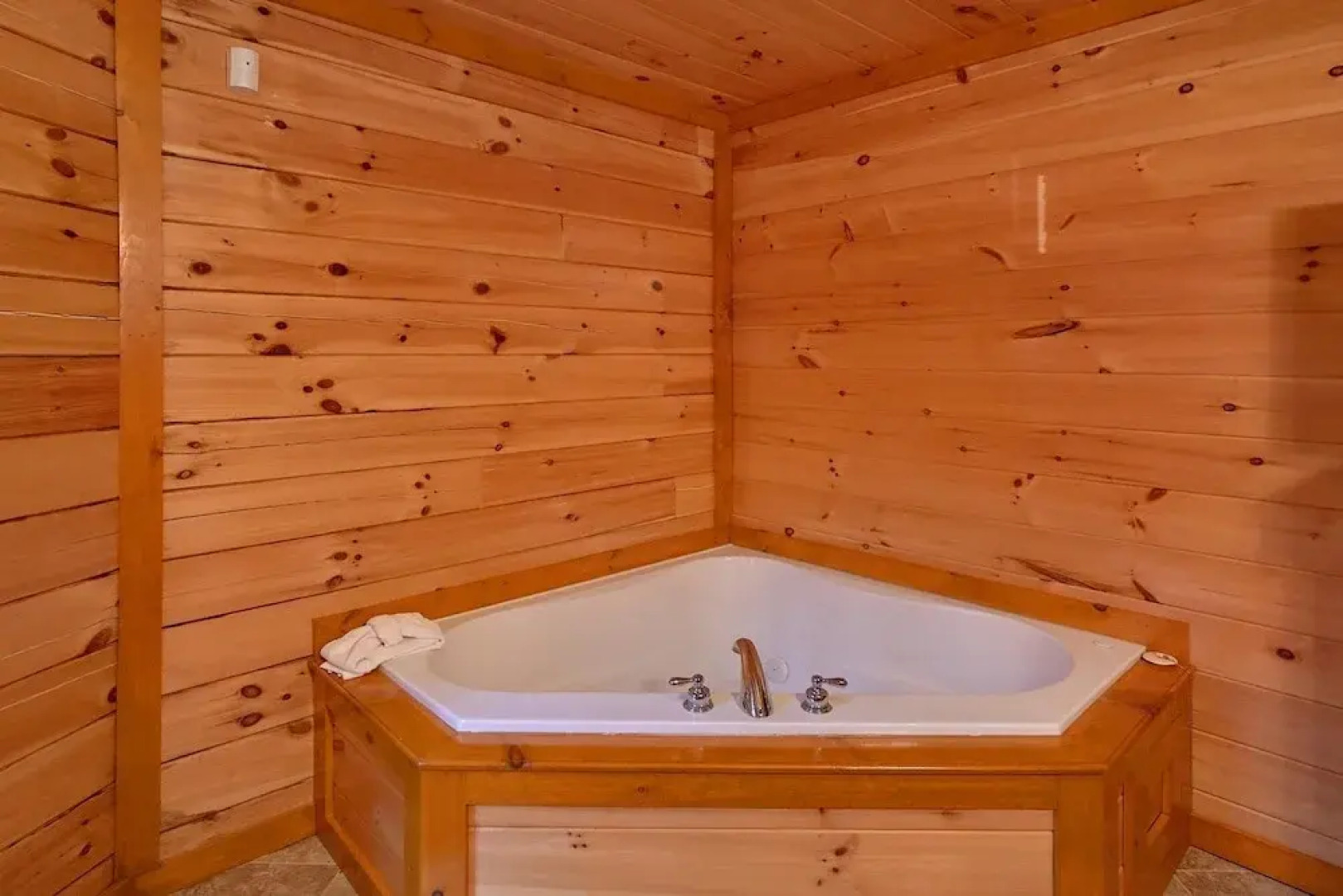 Indoor Pool Beauty Apartment 5