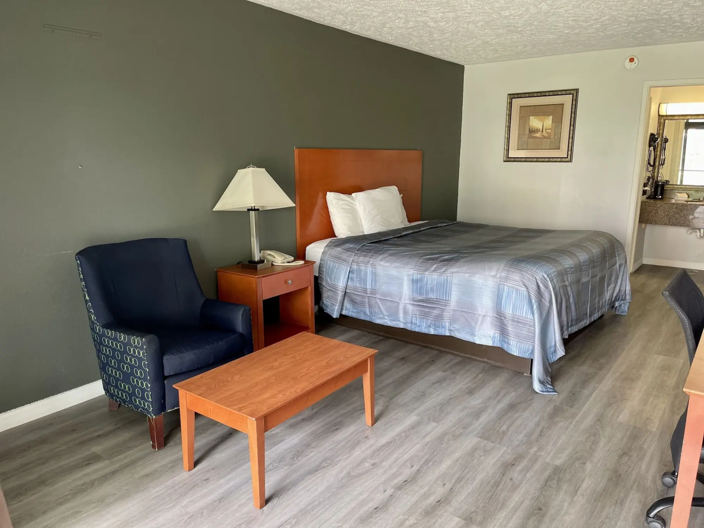 Wilkes-Barre Inn and Suites