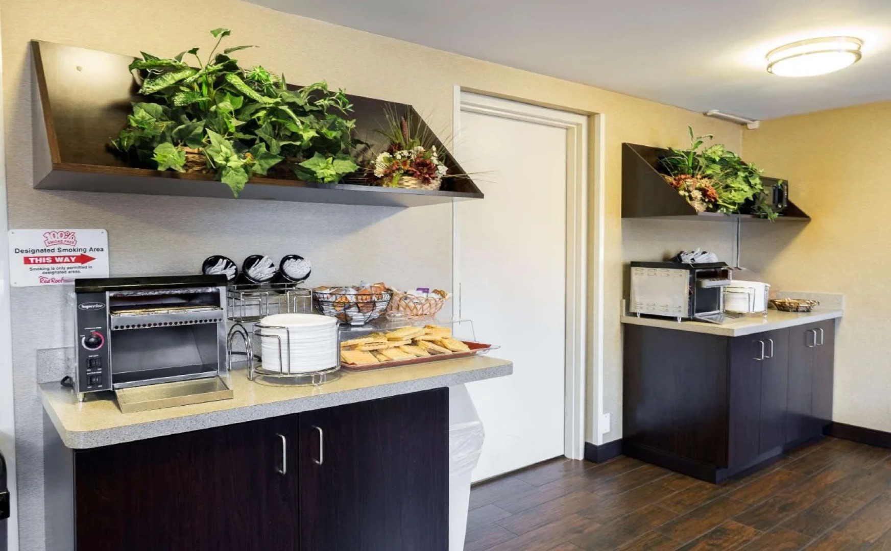 Red Roof Inn PLUS+ Boston - Woburn/ Burlington