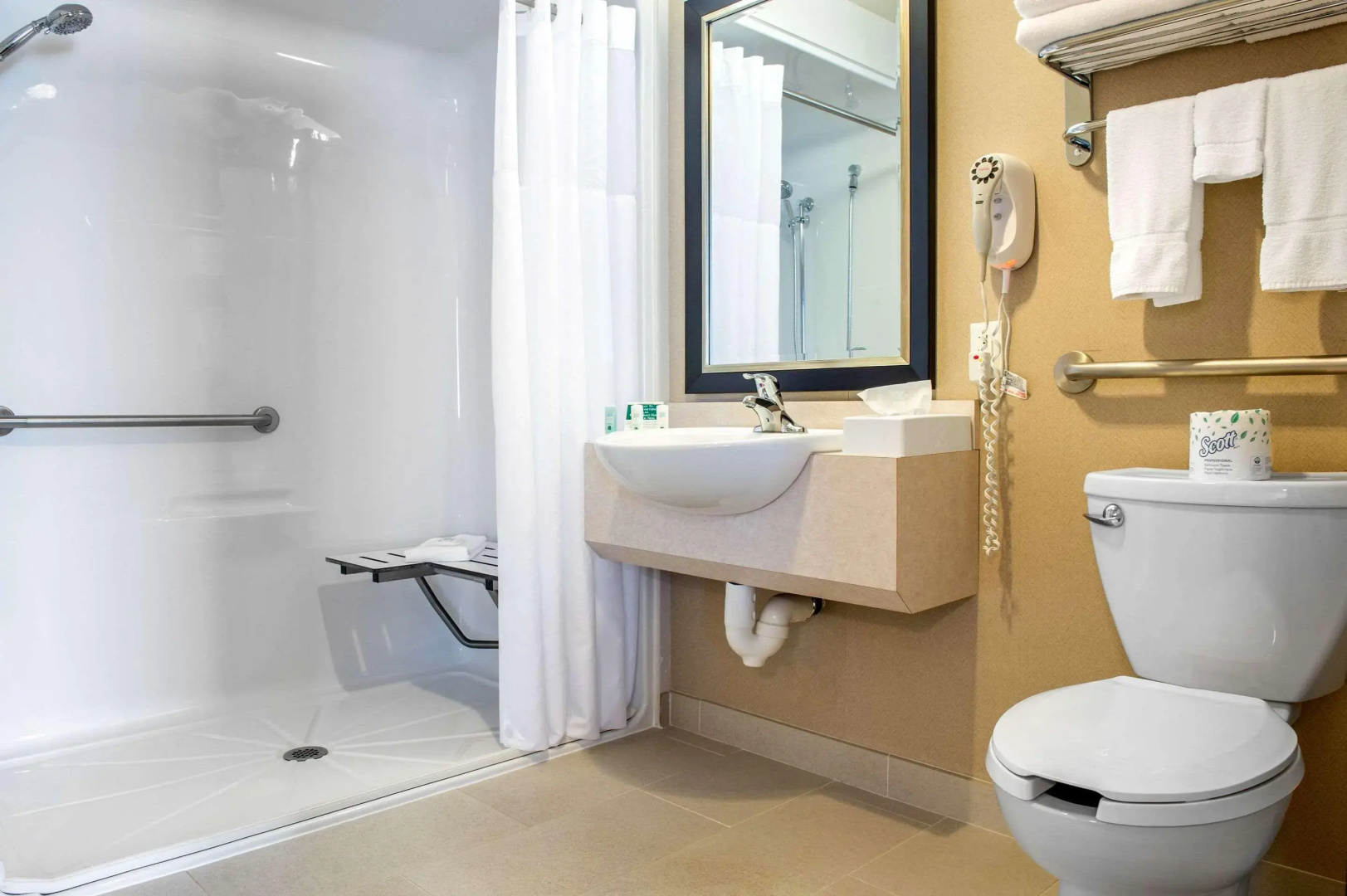 Quality Inn and Suites Petawawa