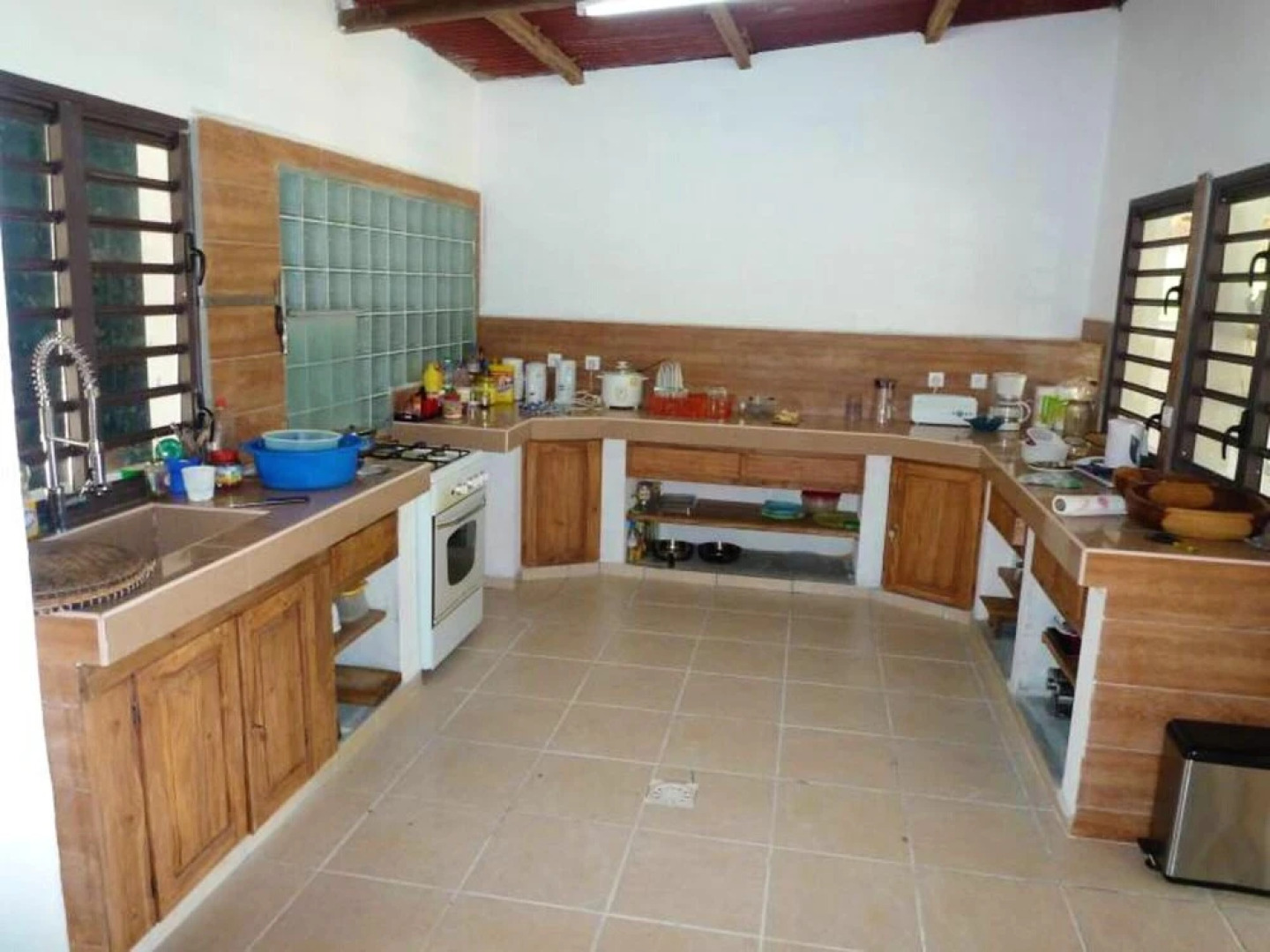 Bungalow With 2 Bedrooms in Andilana, With Wonderful sea View, Shared Pool and Enclosed Garden