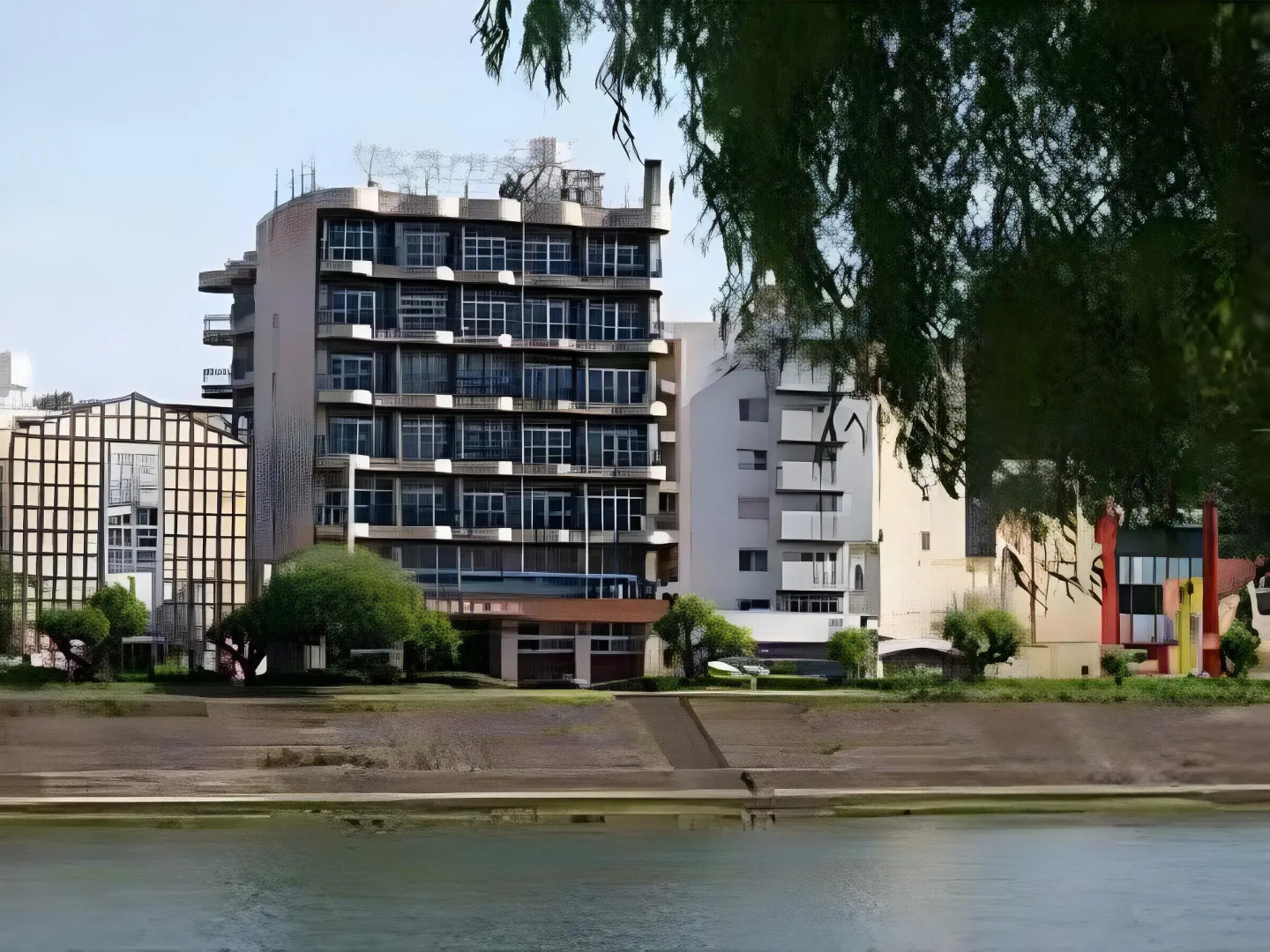 Riverside Hotel Shoei