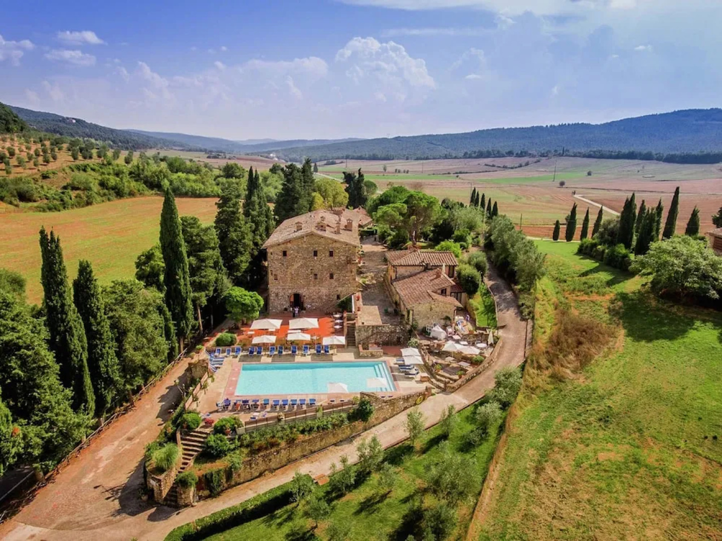 Spacious Holiday Home in Sovicille With Swimming Pool