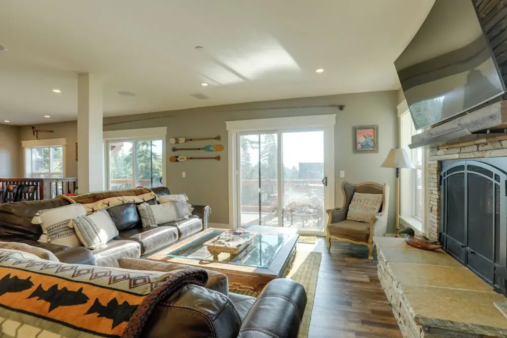 Lake Tahoe Views & Hot Tub: Stunning Luxury Home!