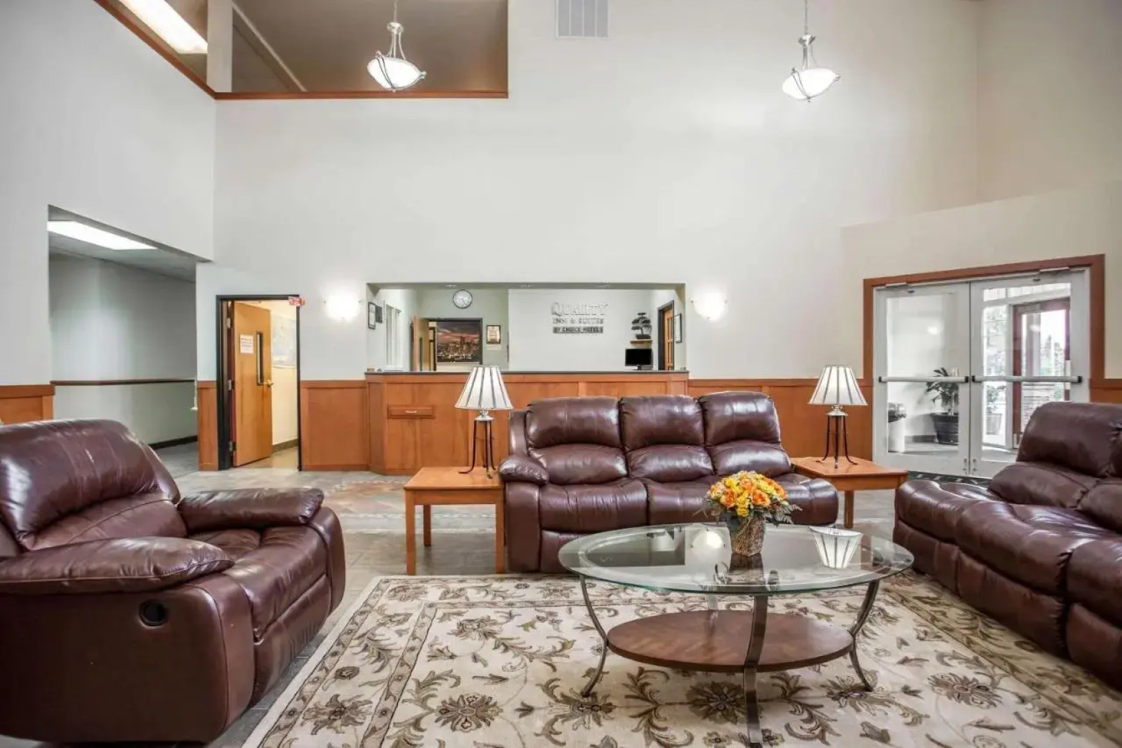 Quality Inn & Suites - 3 Stars