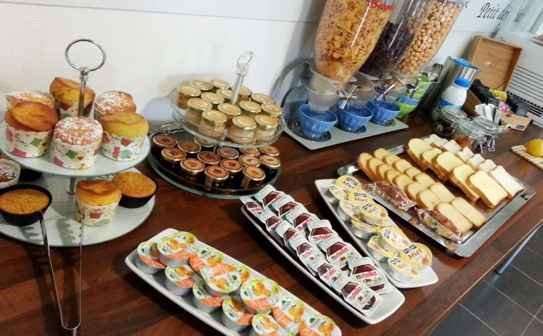 Comfort Suites Pau Idron