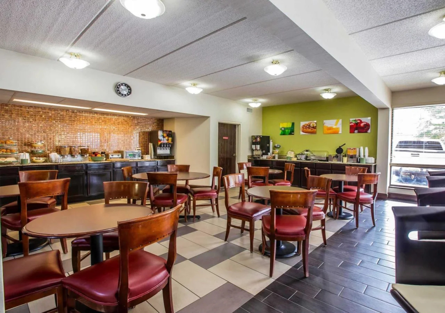 Quality Inn Airport - Southeast