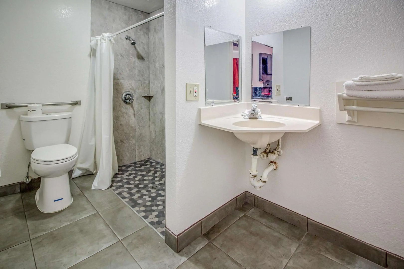 Motel 6 Conroe, TX
