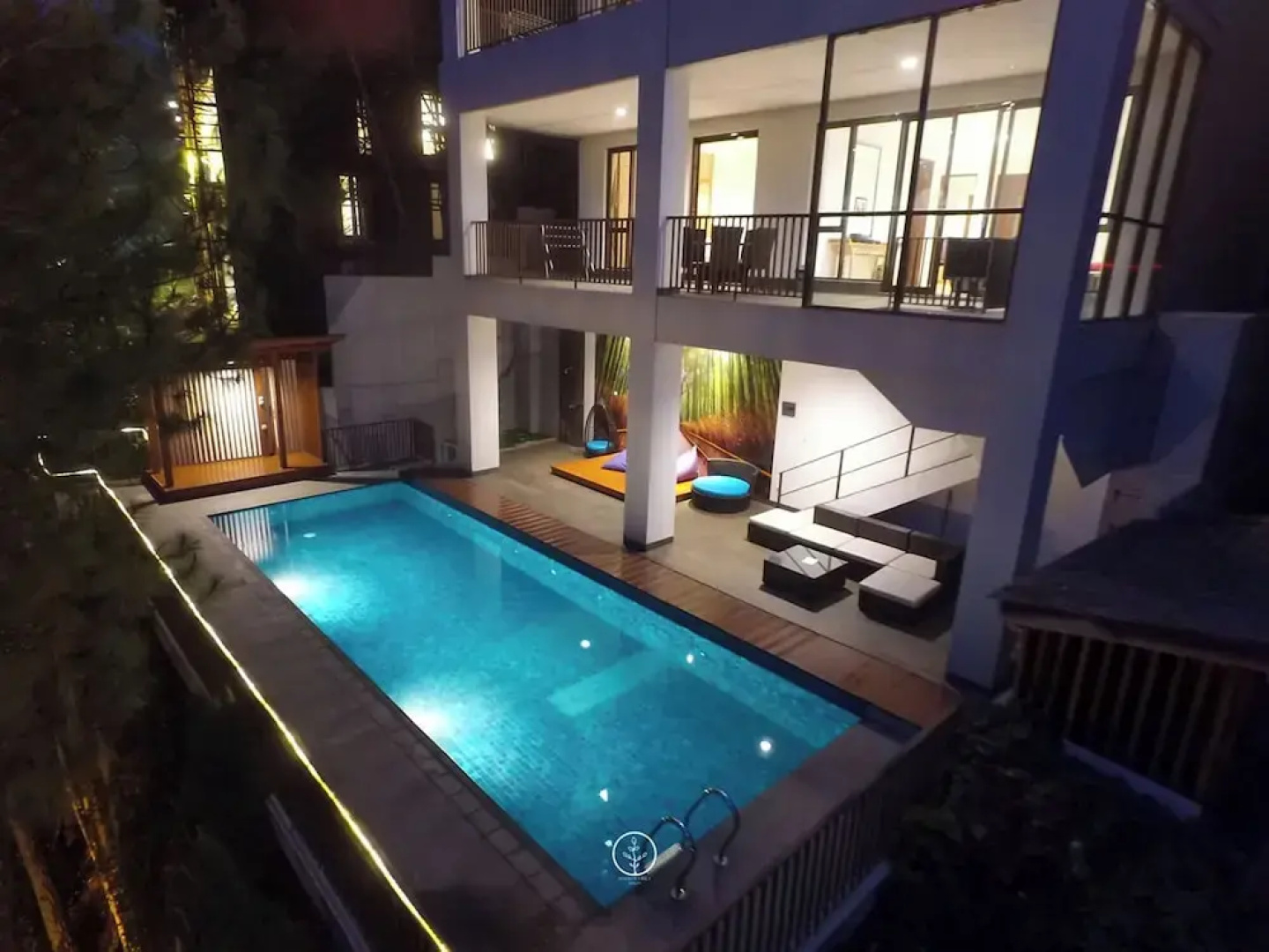 Narwastu hill 6BR villa with pool and movie room