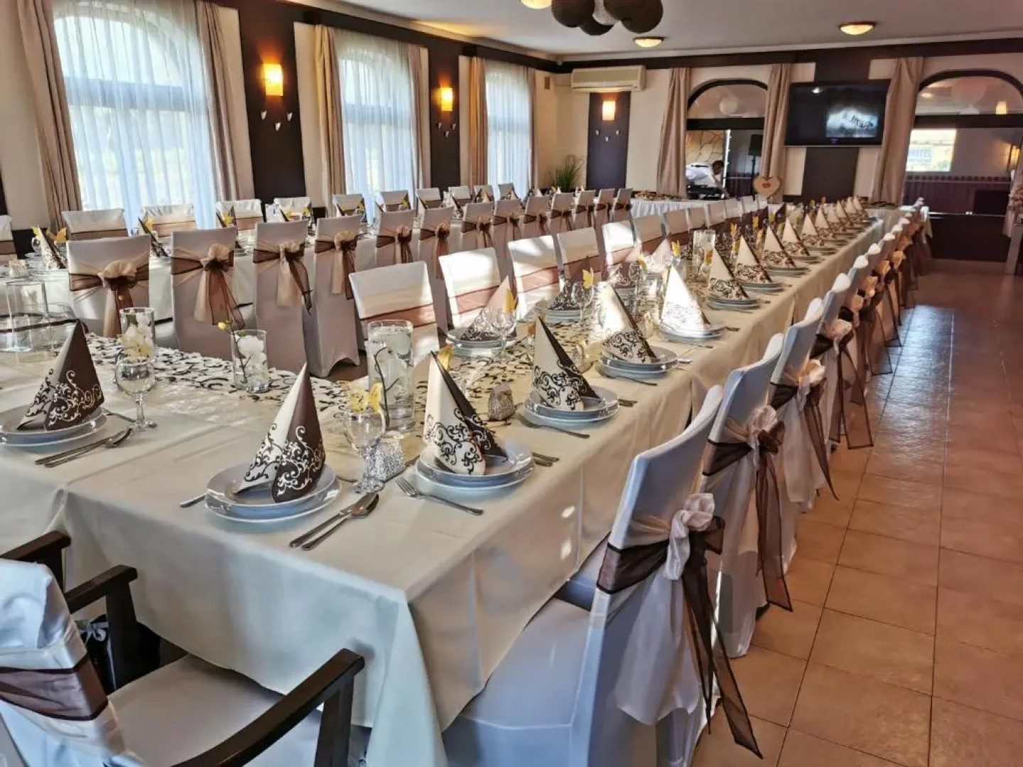 Patyi Étterem és Hotel