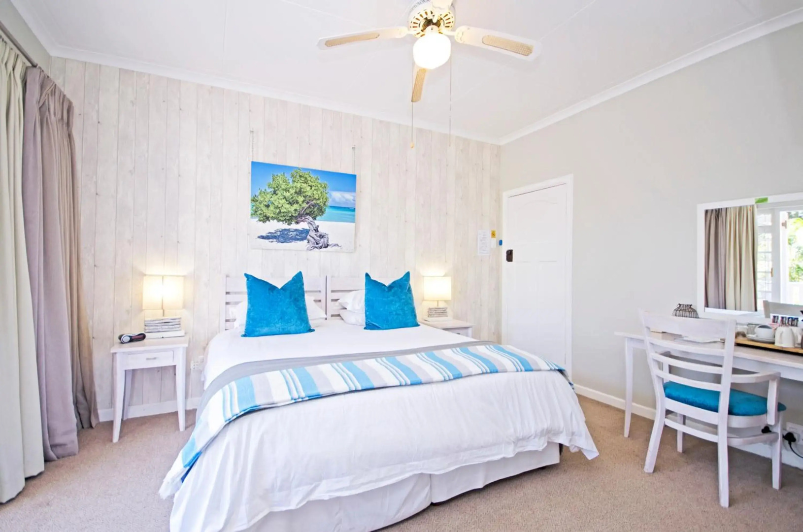 Lodge on Main Guest House and Conference Centre