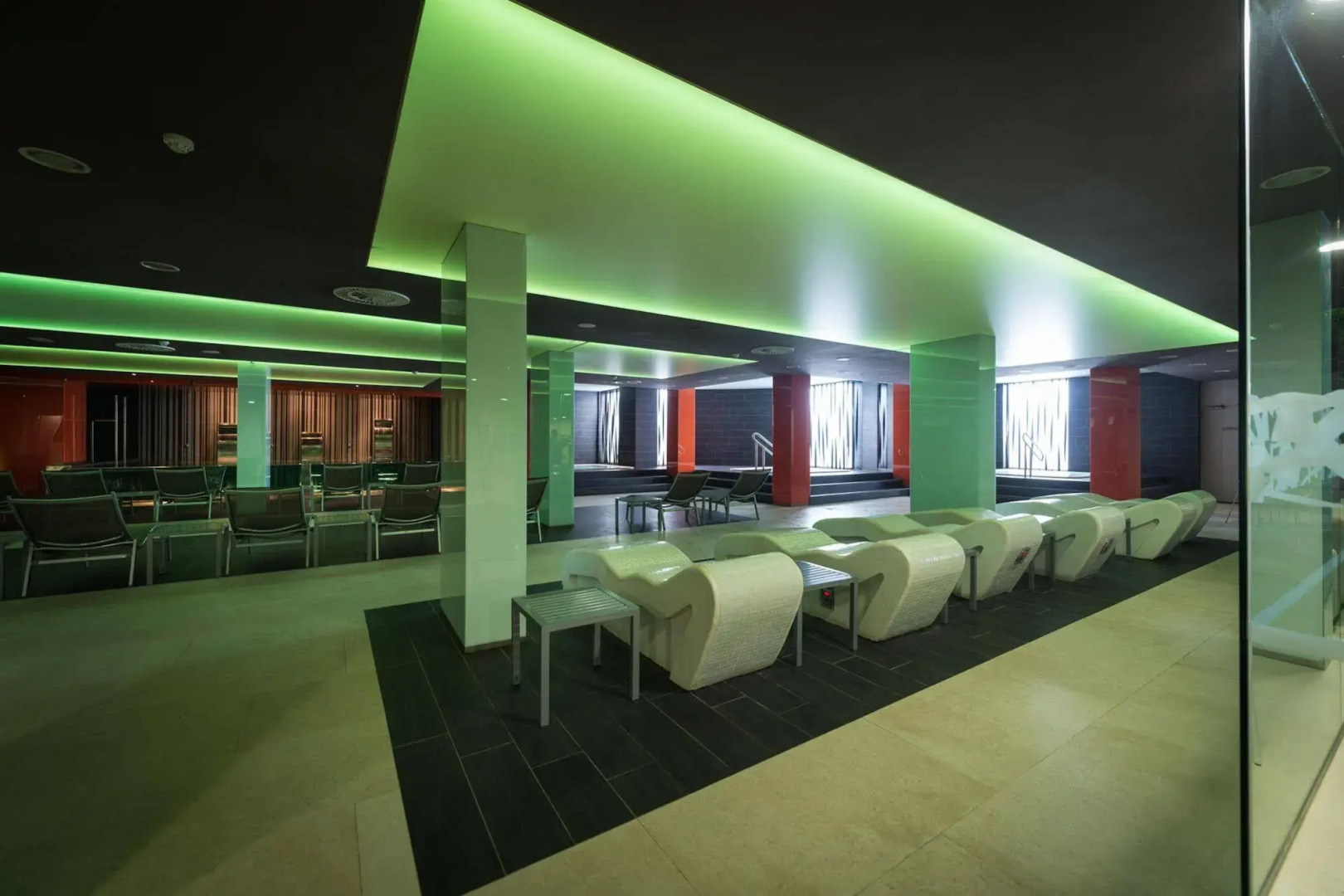 Hotel HD Beach Resort & SPA