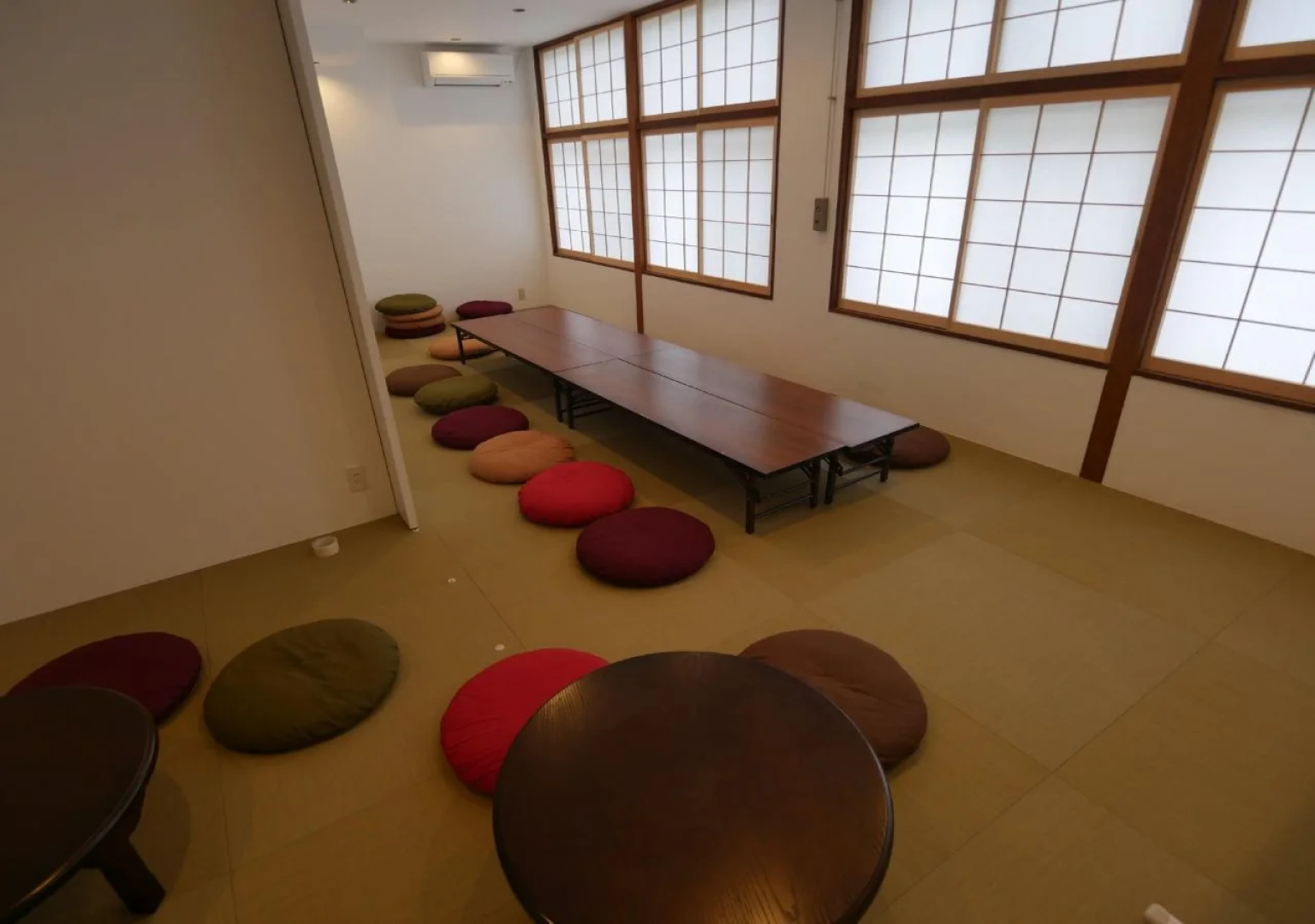 J-Hoppers Lake Biwa Guesthouse - Hostel