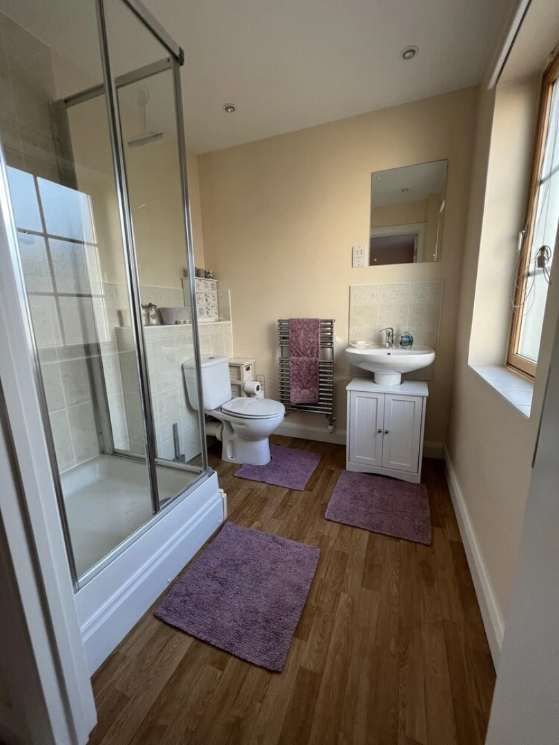 Amazing Marina View Apartment With Balcony Bristol