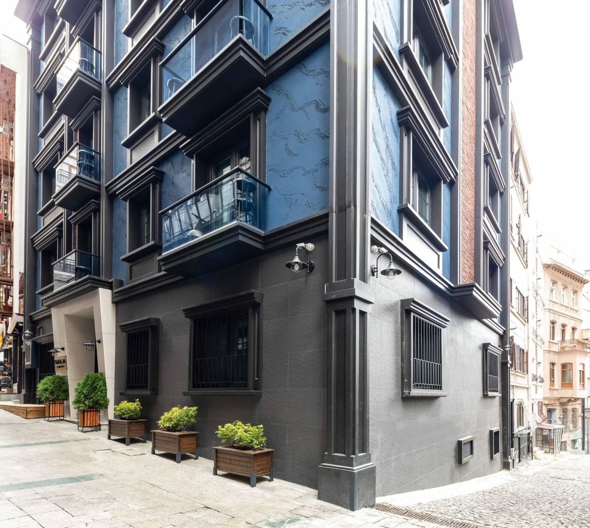 Sala Suites