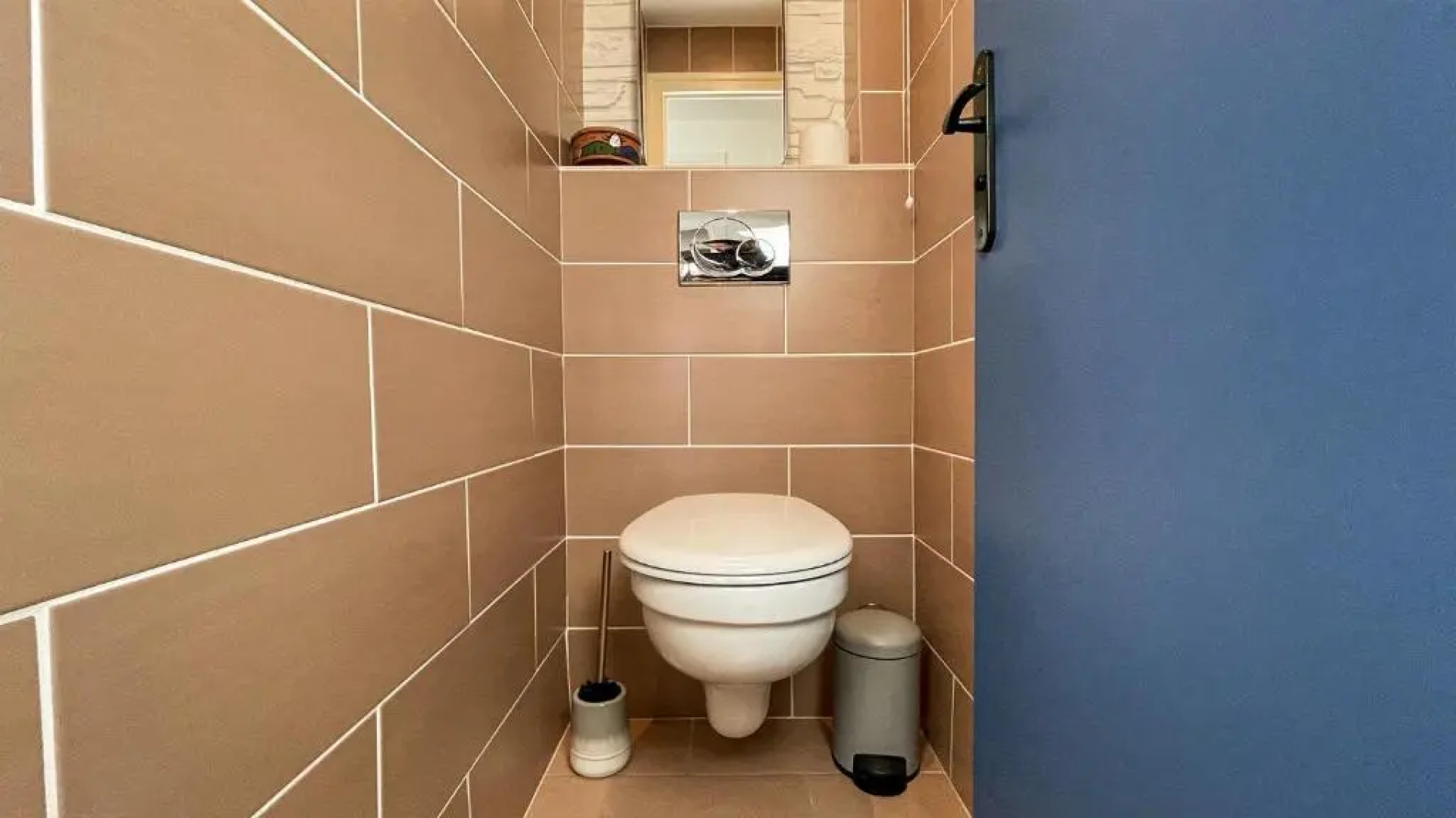 HOMEY MONTAIGNE - New - A 1 min à pied du LAC D'ANNECY - 2 Balcons privés - Appartement avec 2 chambres - Stationnement gratuit toute l'année sauf en été - juin à août