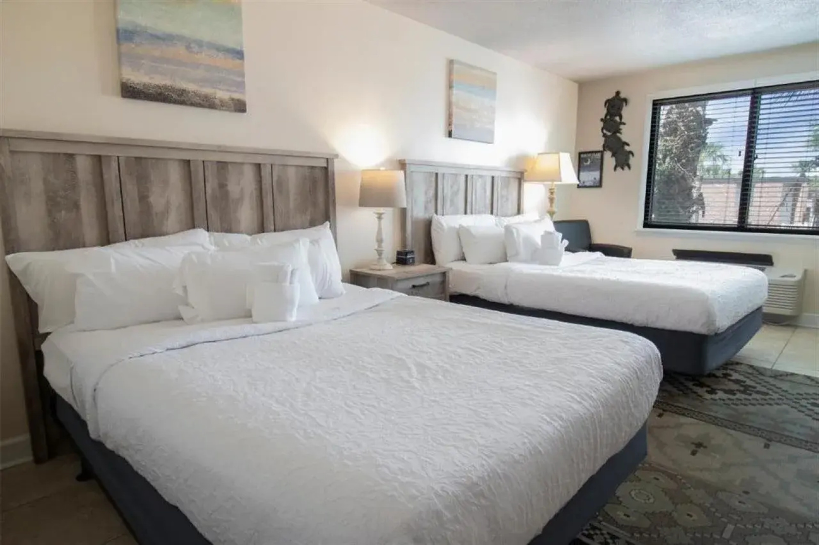 The Oceanfront Litchfield Inn
