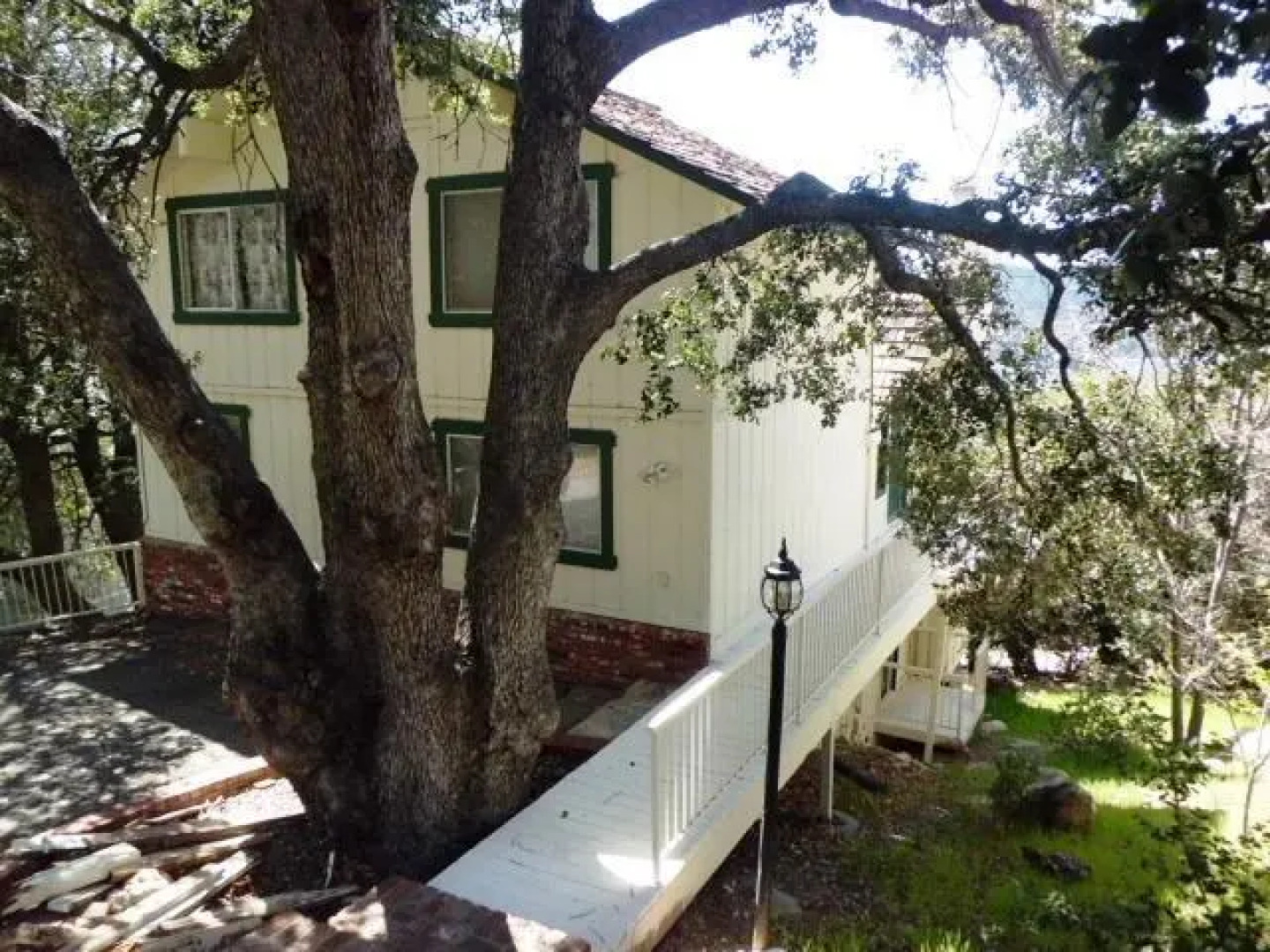 Yellowstone Drive House