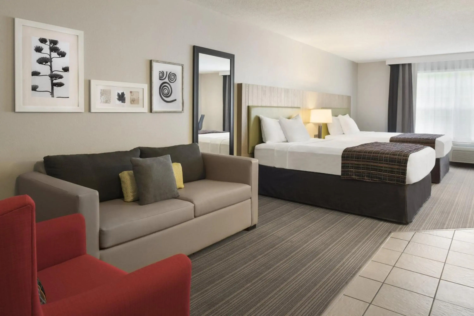 Country Inn & Suites by Radisson, Decorah, IA