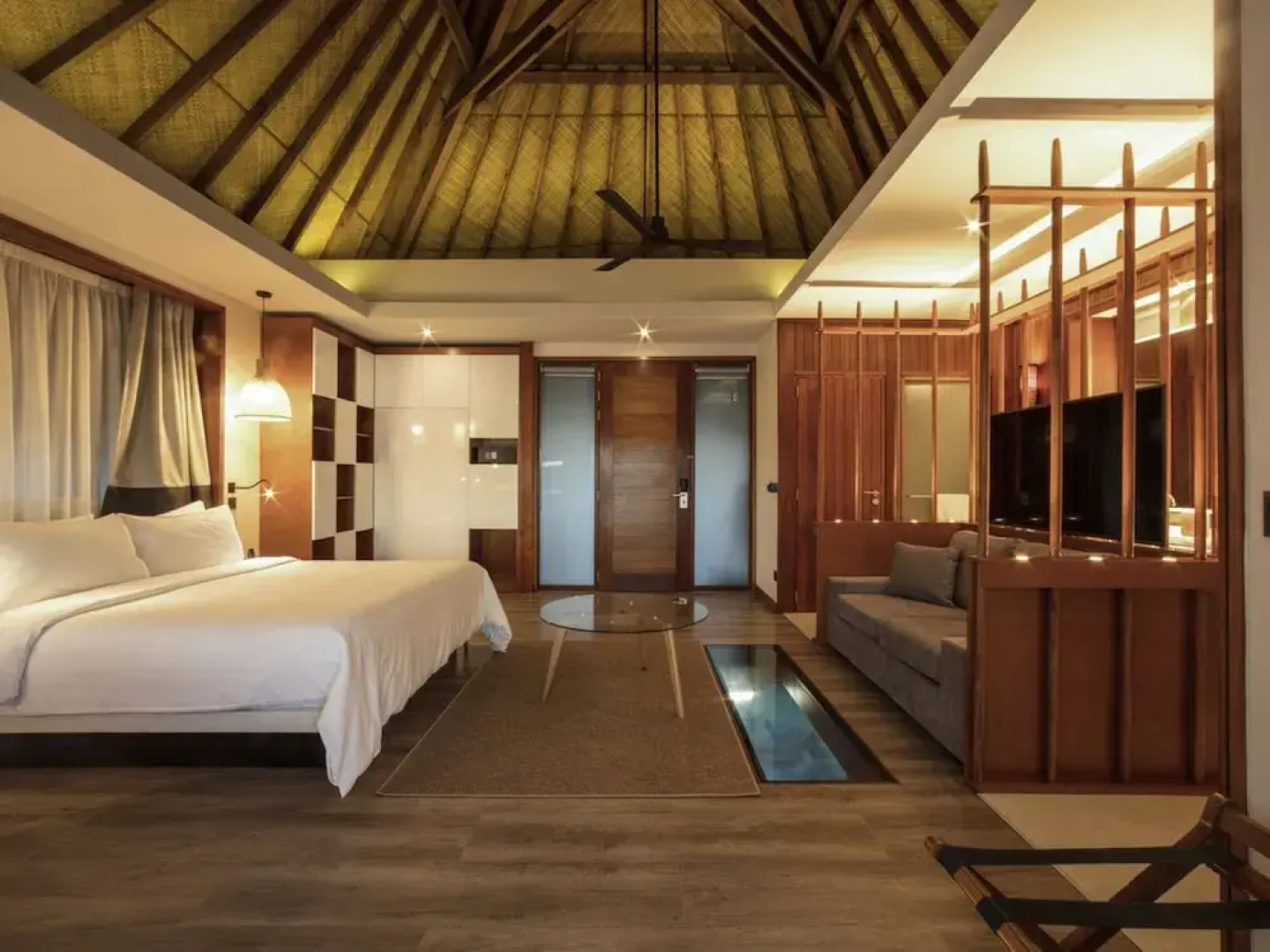 Tahiti Lagoon Resort