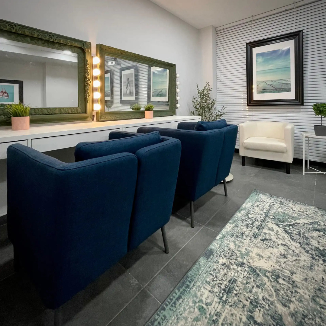 Athenian Riviera Hotel & Suites