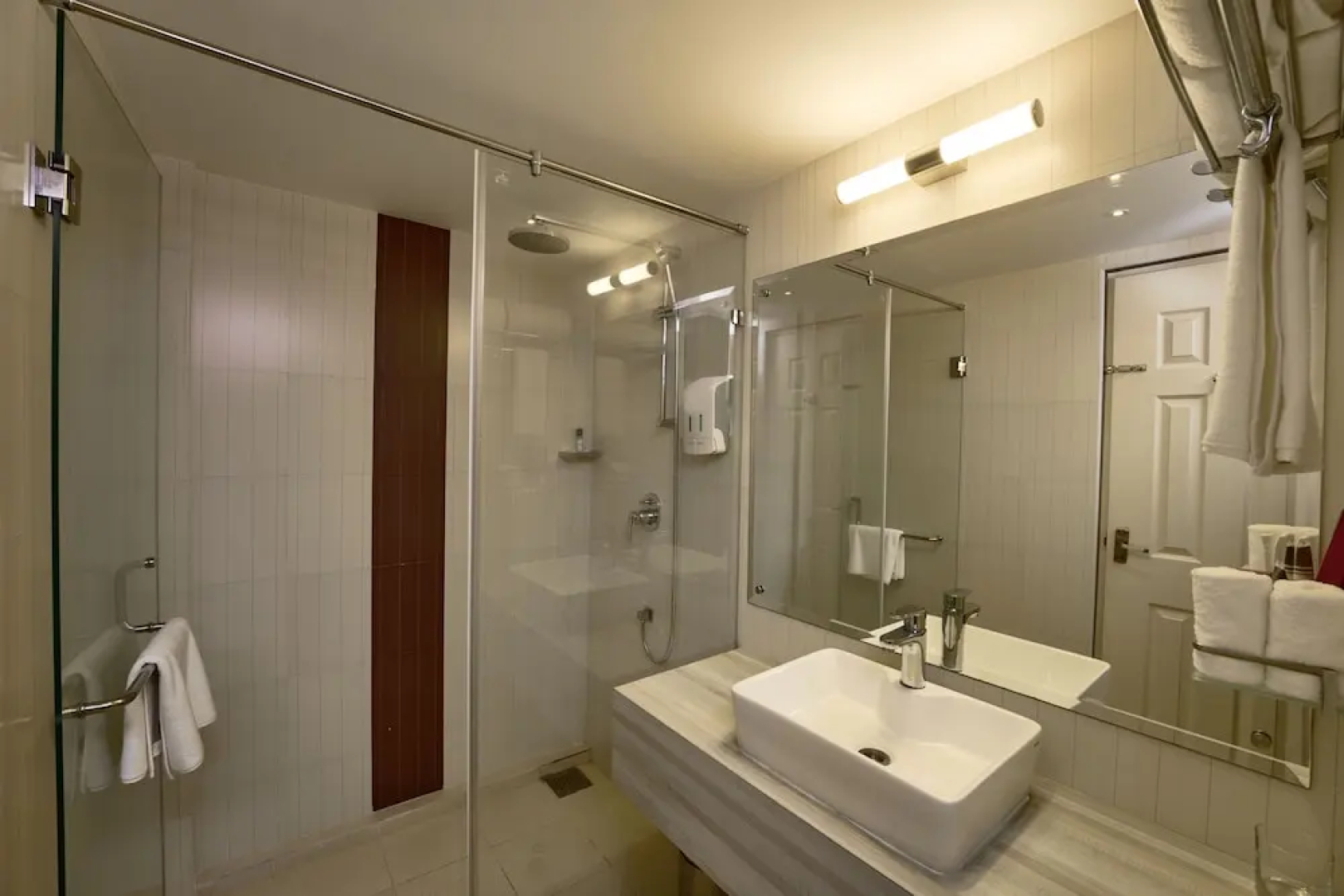 Noah Sky Suites