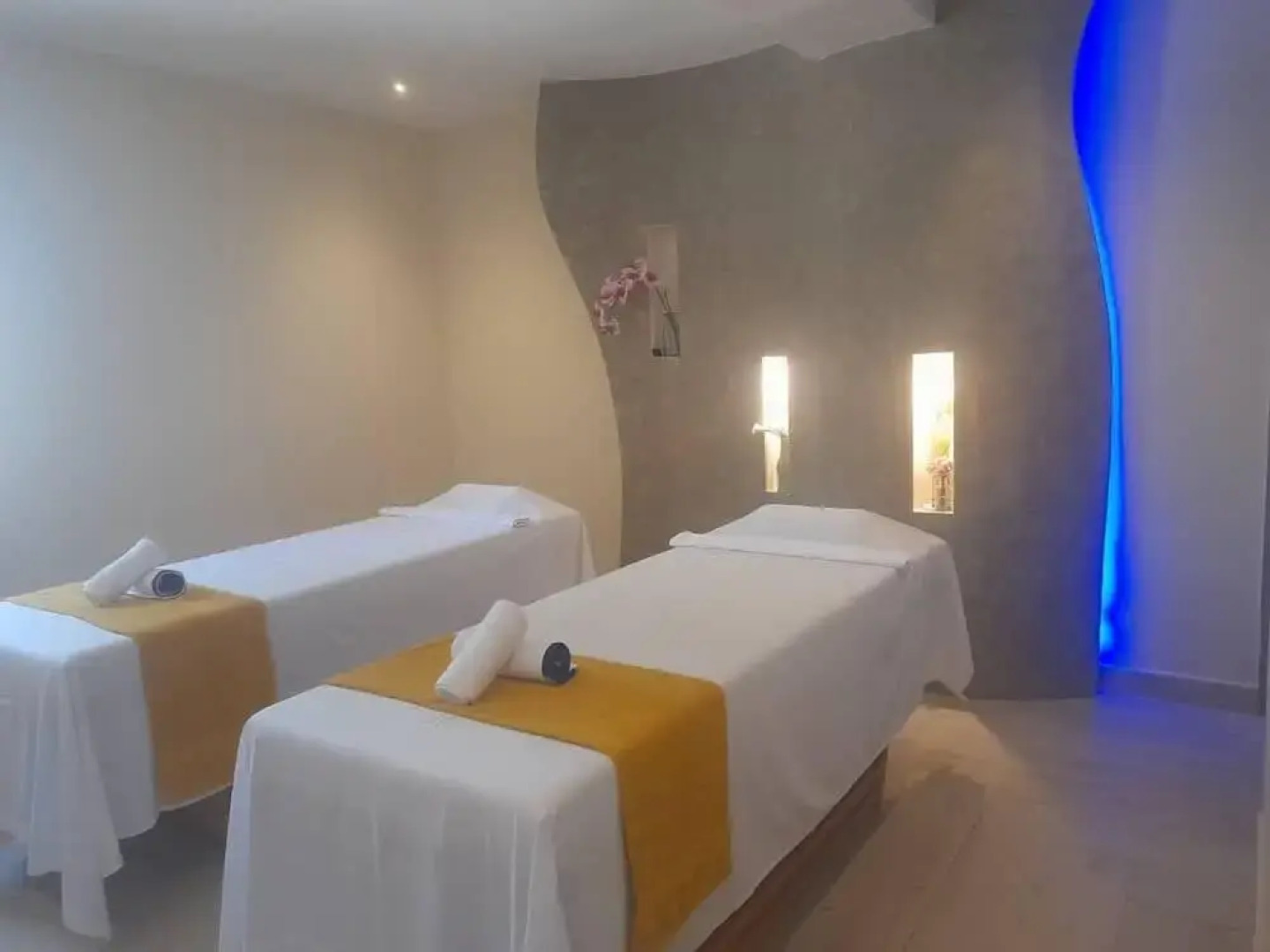 Reddington Beach Resort