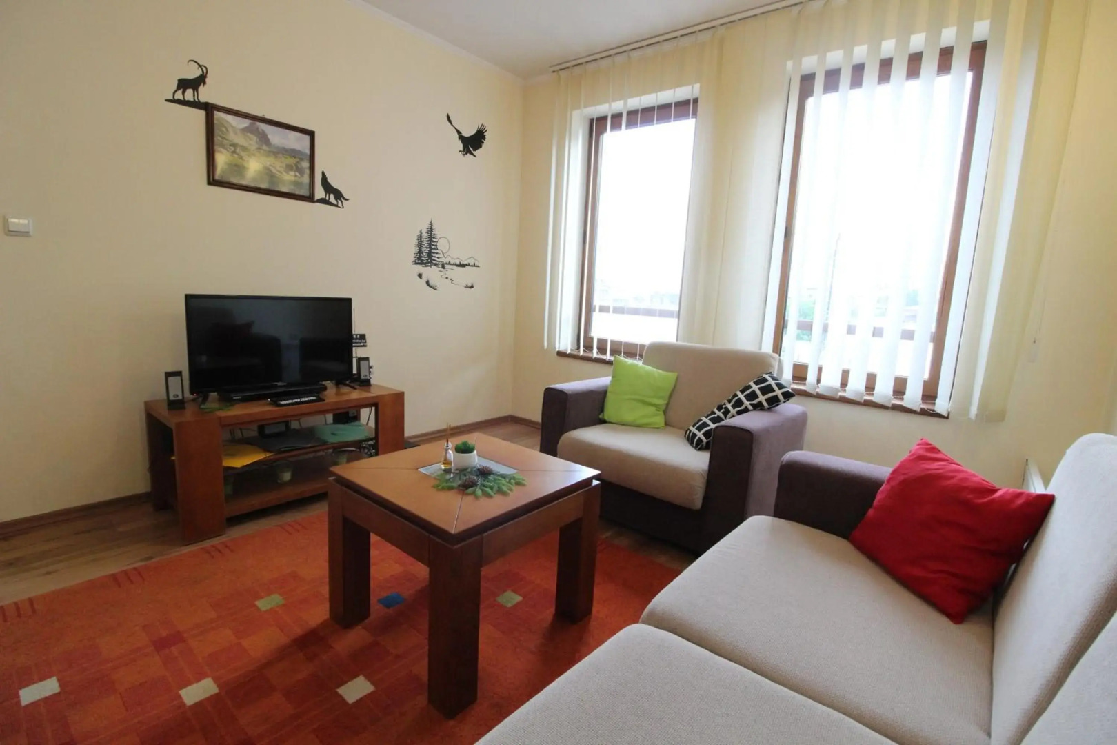 Pine Tree Apartment D34