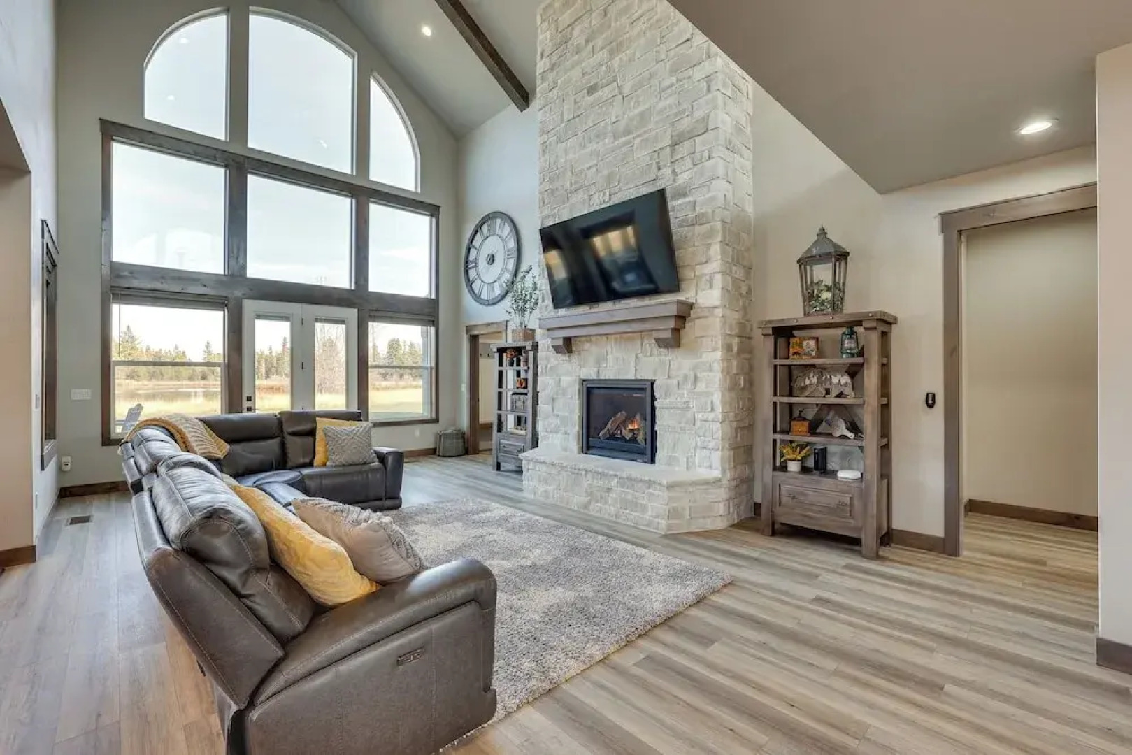 Spacious Mccall Home w/ Private Lake Access!