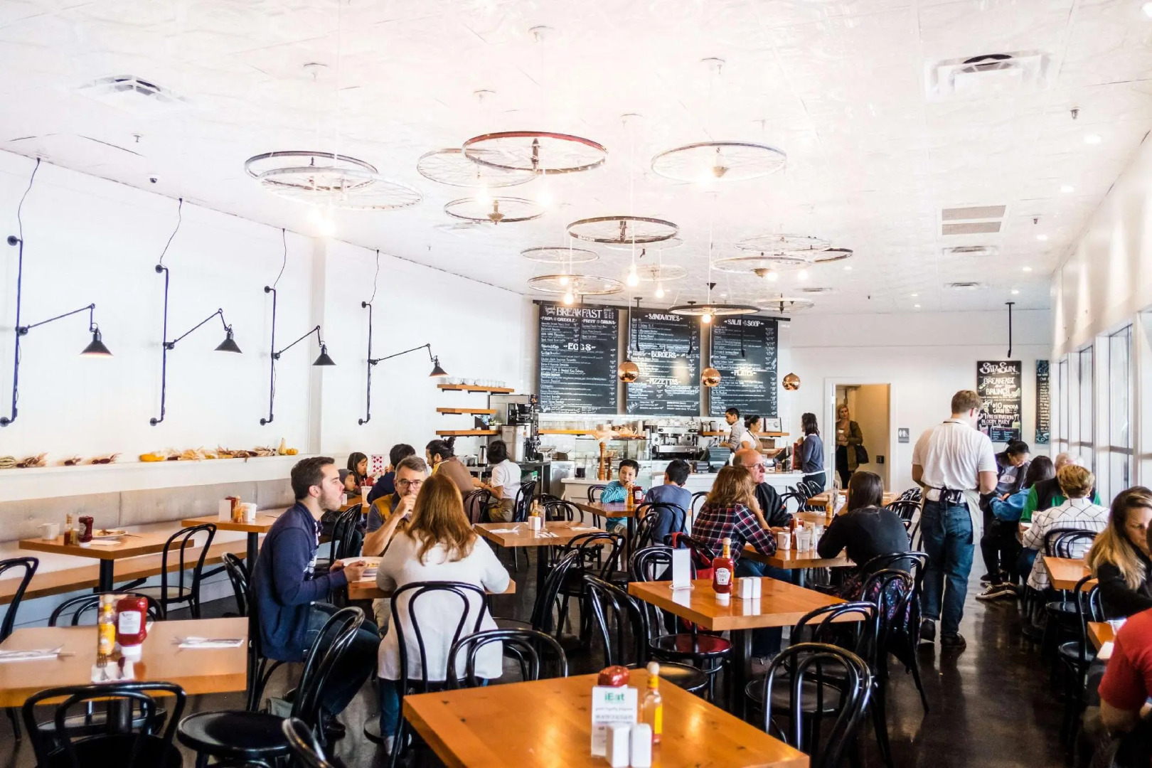 Best Western Plus Palm Court Hotel