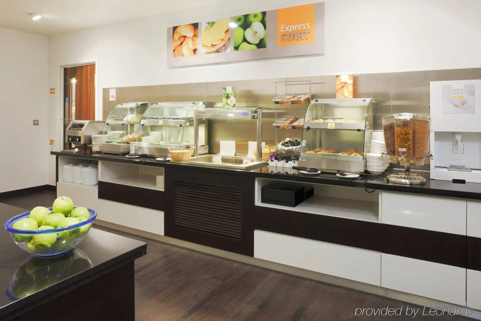 Отель The Duxford Hotel Cambridge South