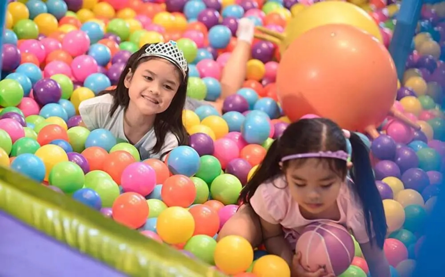 Beach Condos Pico De Loro Hamilo Coast